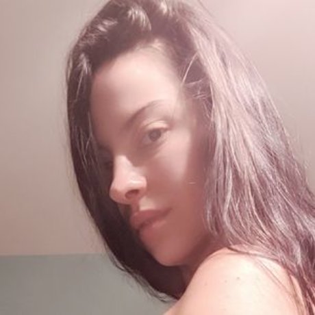 biiotchtv model sex bild