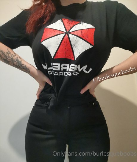 Burlesqueboobs pornostar nackte bilder