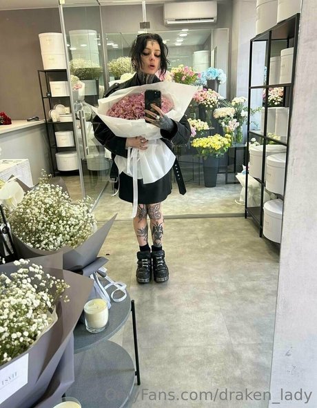 Draken lady perfekte nackten galerien