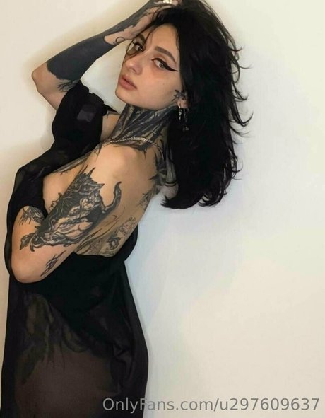 Draken lady heiße perfekte foto