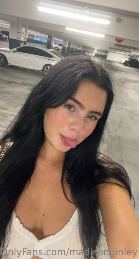 Madison Ginley sexy nackte bild