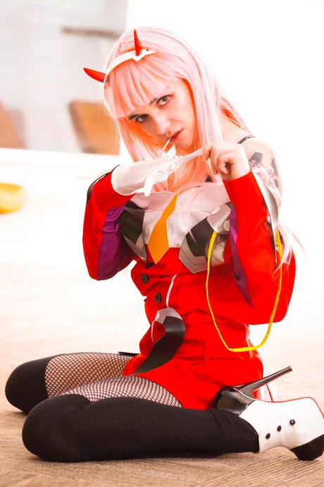 große titten bikini onlyfans erwachsene hübsche bild