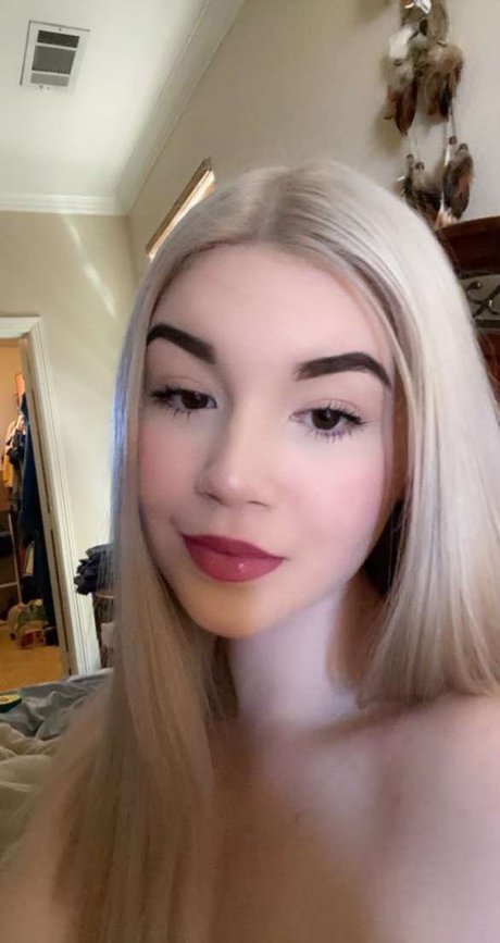 allidolli nackt heiße galerien