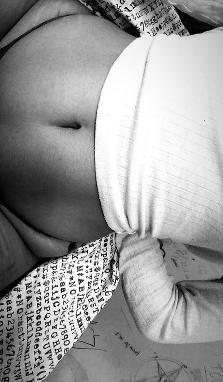 cleoisaway sexy nackt bild