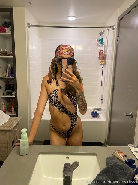 Woah Vicky nackt top bilder