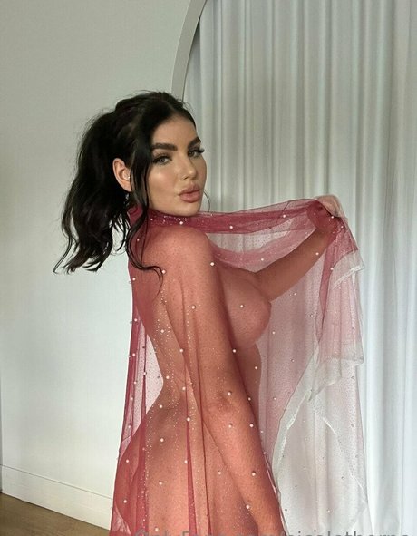 Nicole Thorne kostenlose nackt archiv