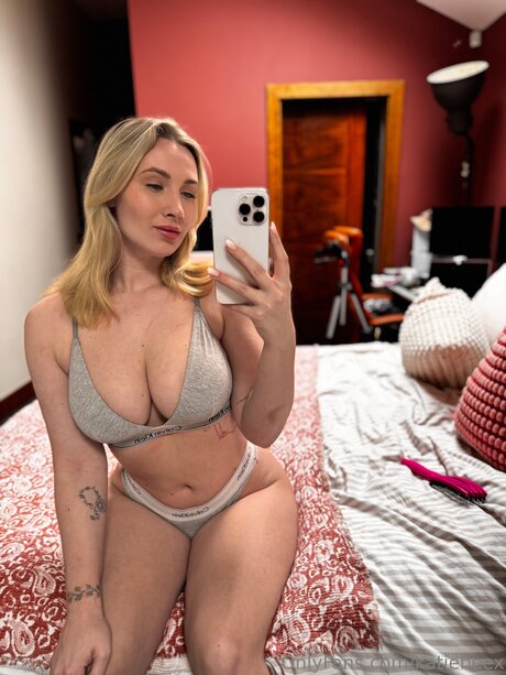 katiebeex freie porno galerie