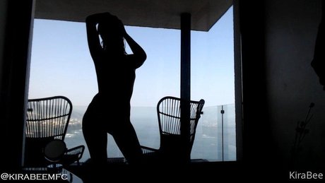 Kirabee model heiße foto