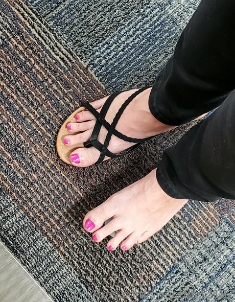 sweetfeet2187 nackt porno bild