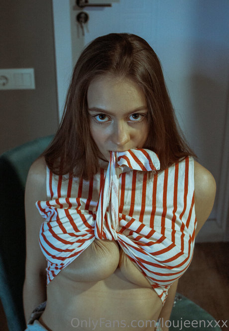 loujeenxxx schauspielerin nackte galerie