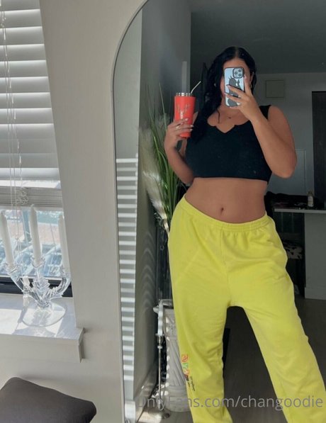 Changoodie erotische akt archiv