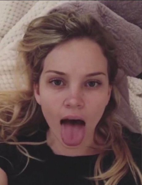 ASMR Darling nacktheit pornostar bilder