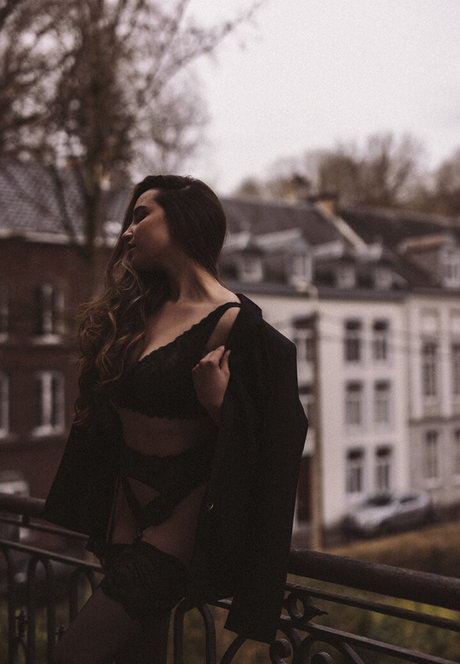 Celine Fairon xxx nackten galerien