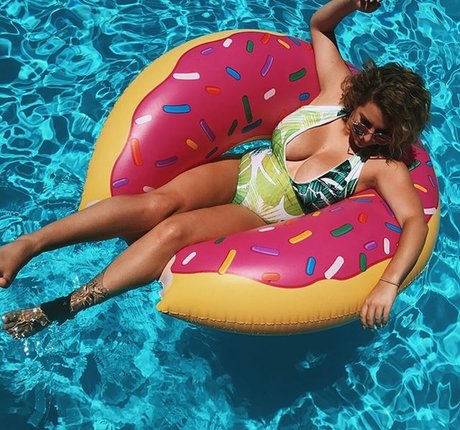 asiatische falsche titten onlyfans freie top archiv