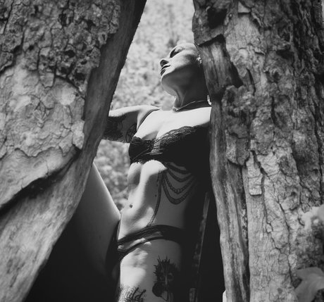 blonde bikini-onlyfans heiße hübsche bild