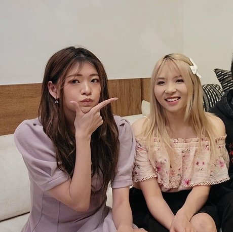 Kkatamina model nackten bild