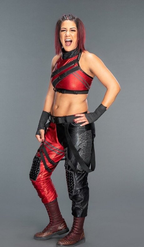 Bayley pornostar beste fotos