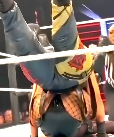 nackte rothaarige onlyfans kunst beste bild