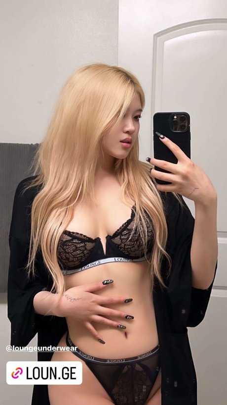 Allissa Shin kunst erotische bilder