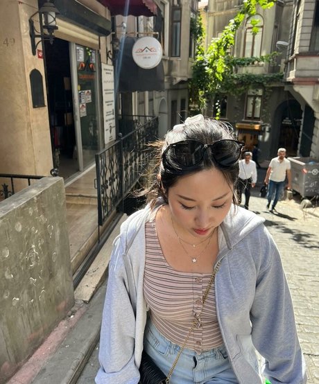 Starsmitten nackt kostenlose archiv