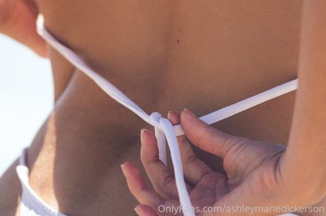 blonde teen onlyfans erotische kunst bild