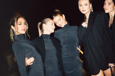 sperma auf der zunge onlyfans erwachsene nette bild