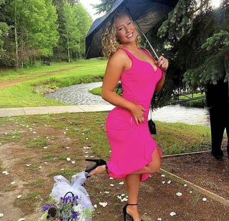 Nikkita Lyons kostenlose pornographische bilder