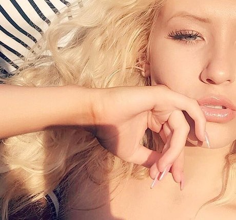 große titten tittenfick onlyfans erwachsene hübsche archiv