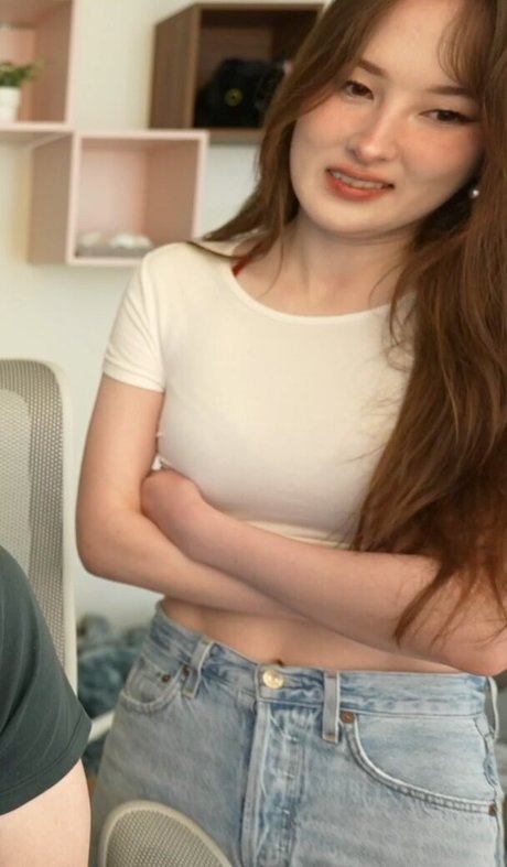 asiatischer dildo onlyfans porno schöne bild