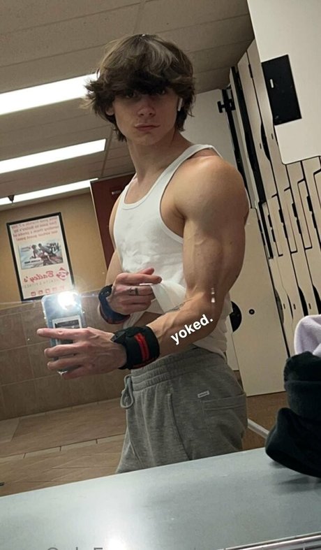 nate shreds model pornographische bild