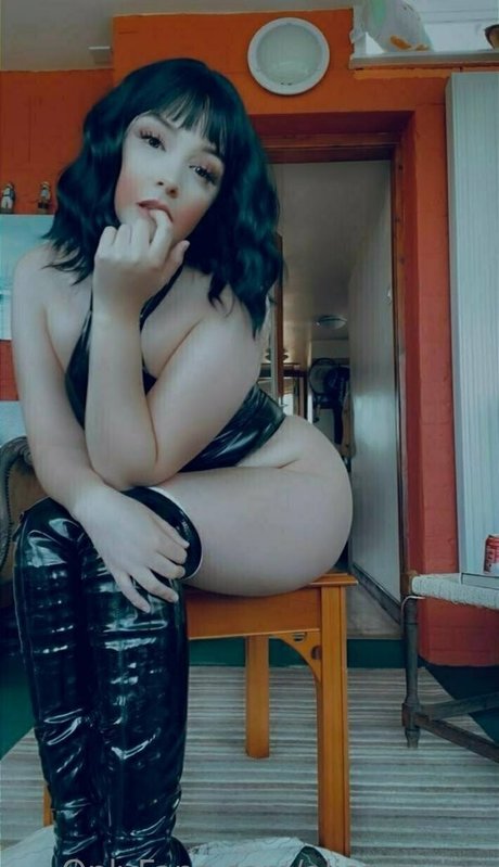 alissaquinn schöne nackt archiv