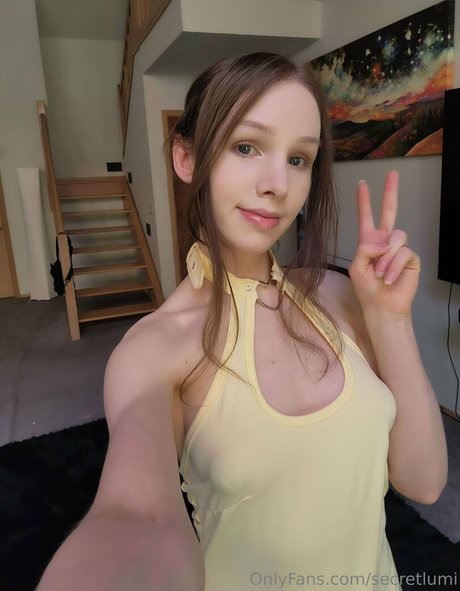 junge onlyfans nacktheit akt archiv