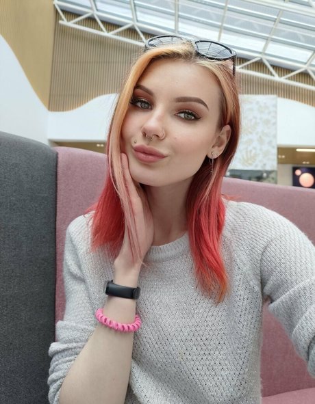 lida bond erwachsene nackten foto