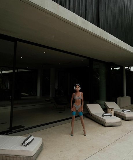 sperma füße onlyfans heiße schöne galerie