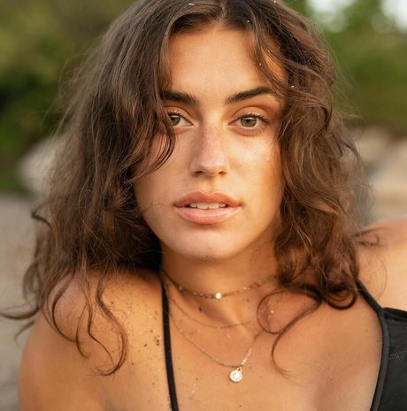 asiatische onlyfans erwachsene porno bilder