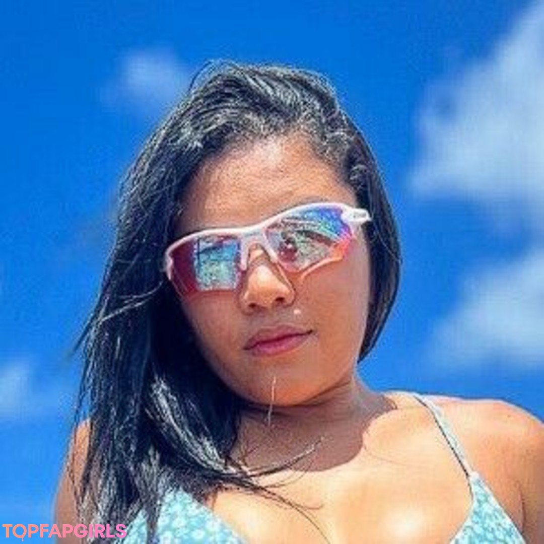 Gaby Lopez nackt top bild