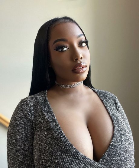 Mswandaxo porno nackten bild