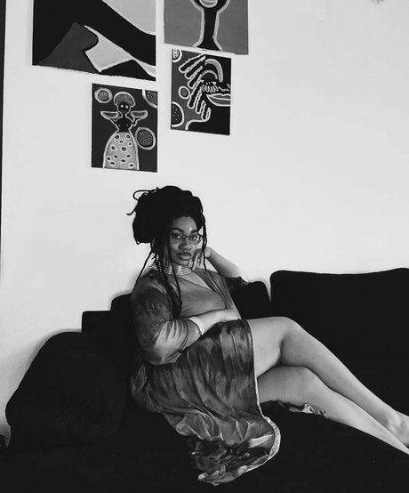 Locked Honey Princess xxx schöne bild