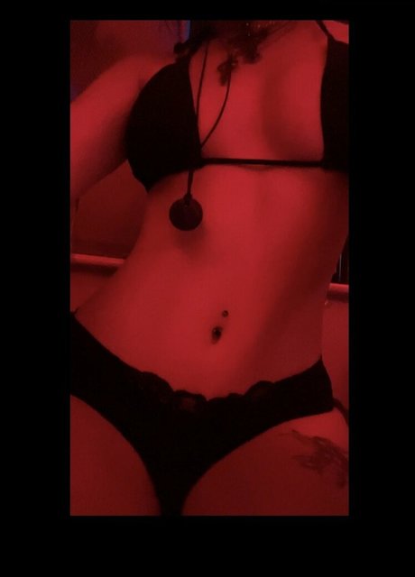 Thotlycrue porno schöne galerie