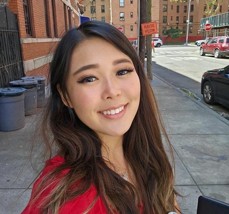 ExtraEmily hd sexy fotos