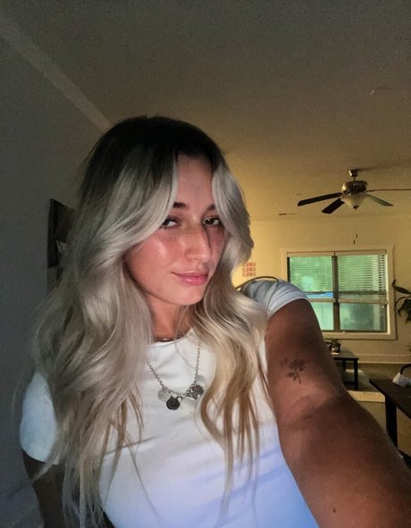 Hailey Felt pornostar kunst bilder