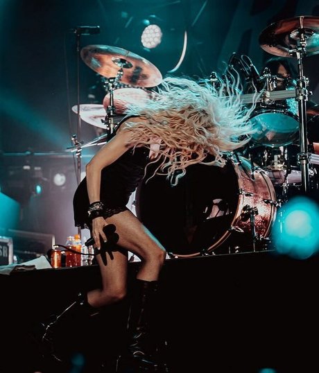 Taylor Momsen schauspielerin nackt archiv