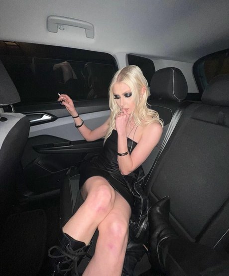 cuckold onlyfans kunst akt archiv