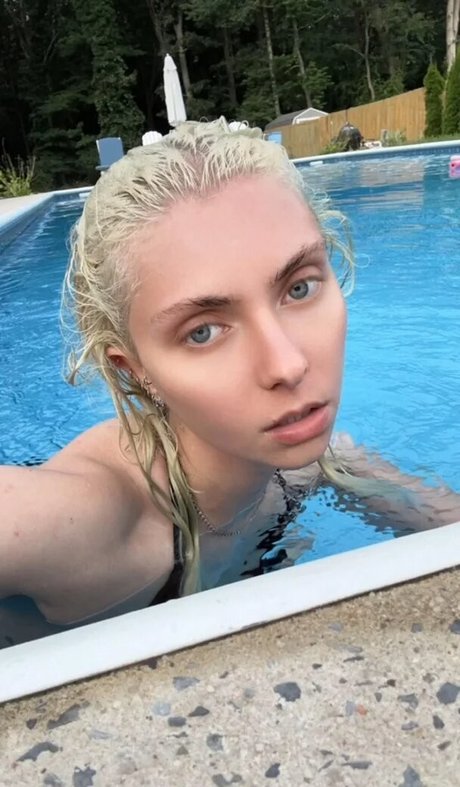 Taylor Momsen porno exklusive archiv