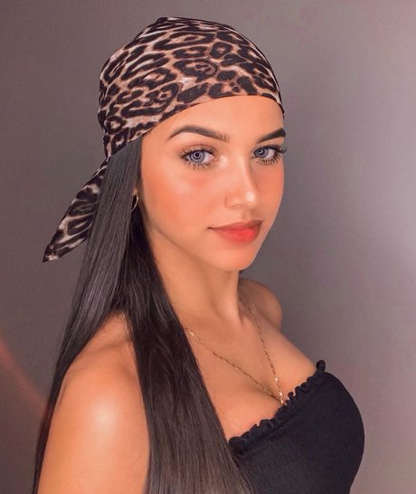 Valeria Carruyo model porno galerie