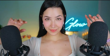 ASMR Glow xxx perfekte bild