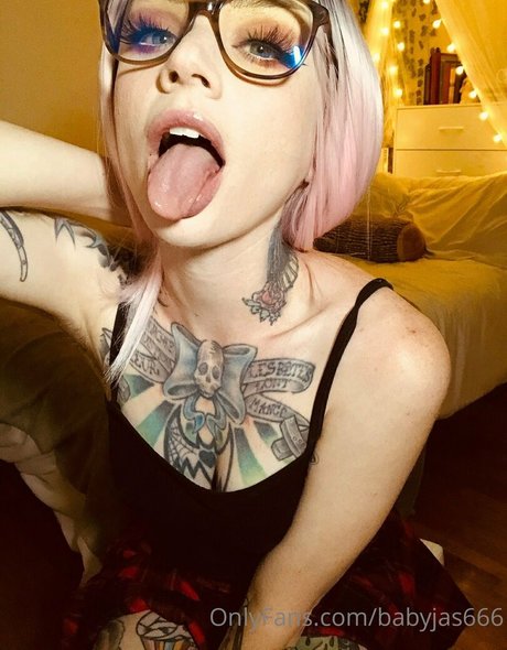 babyjas666 hübsche schöne bild