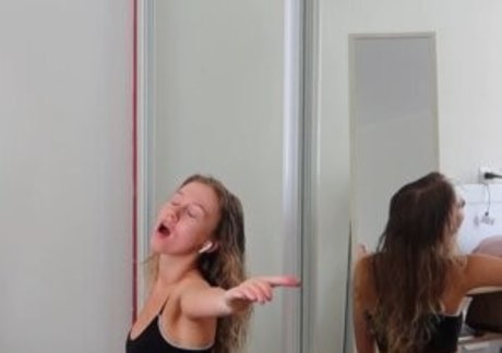 Mary Lvk top nackte galerie