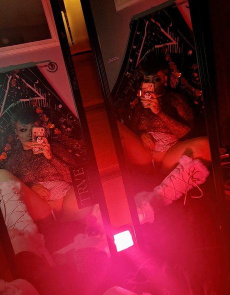 lovexee top nackte galerien