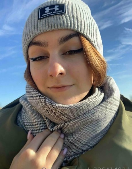 eva percy erwachsene akt bild